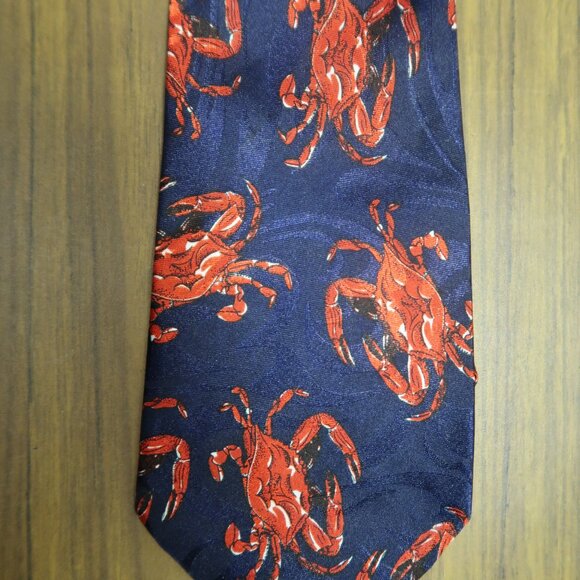 Men's Fratello Hand Made Navy Blue Tie with Red Crab Print - Picture 4 of 7